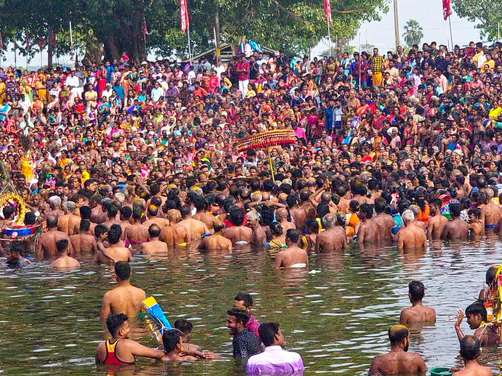 services-01 487453200 10222692928952422 7219529147661244996 N